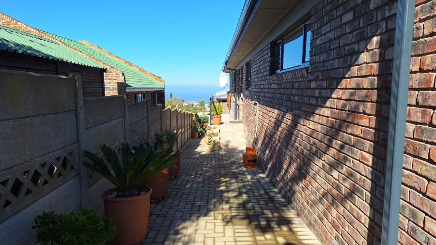 2 Bedroom Property for Sale in Dana Bay Western Cape